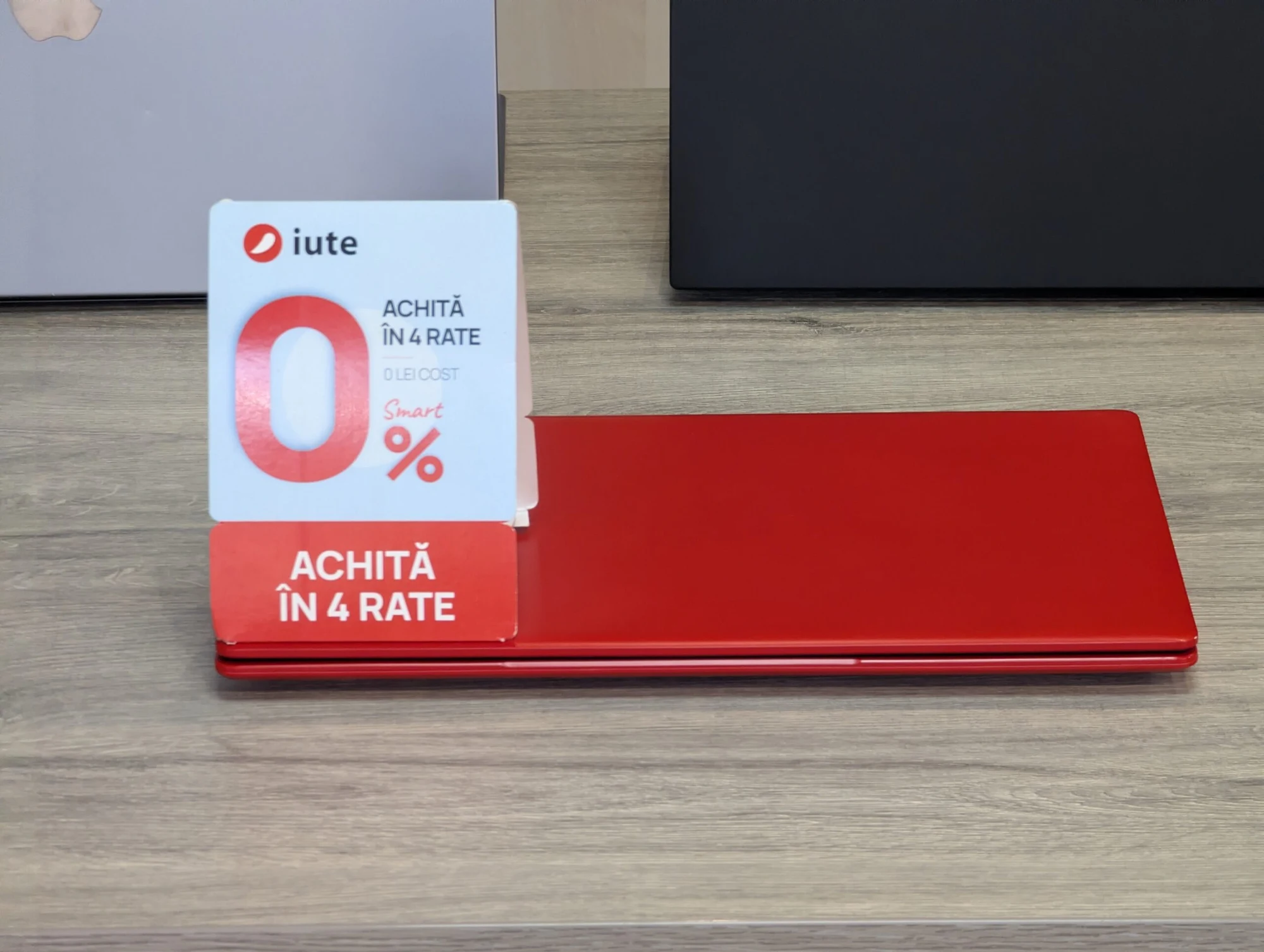Nou! Laptop 15.6″ Red | Intel Celeron J4125 | 8GB | 256GB SSD | Intel UHD 600 | Windows 11 — miniatură 12