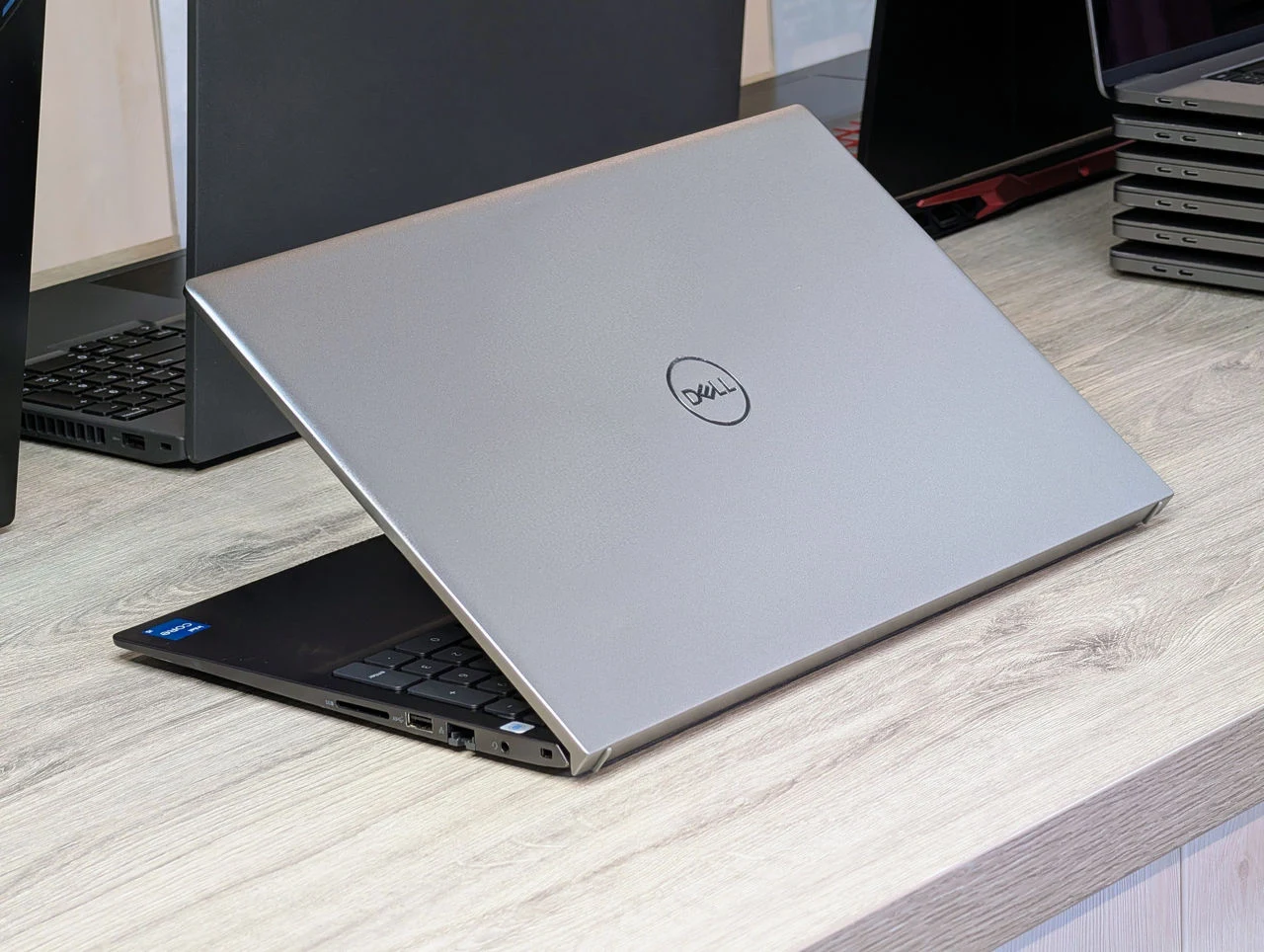 Dell Vostro 15 5510 | i5 11320H | 16GB | 256GB | 15.6″ IPS — miniatură 12