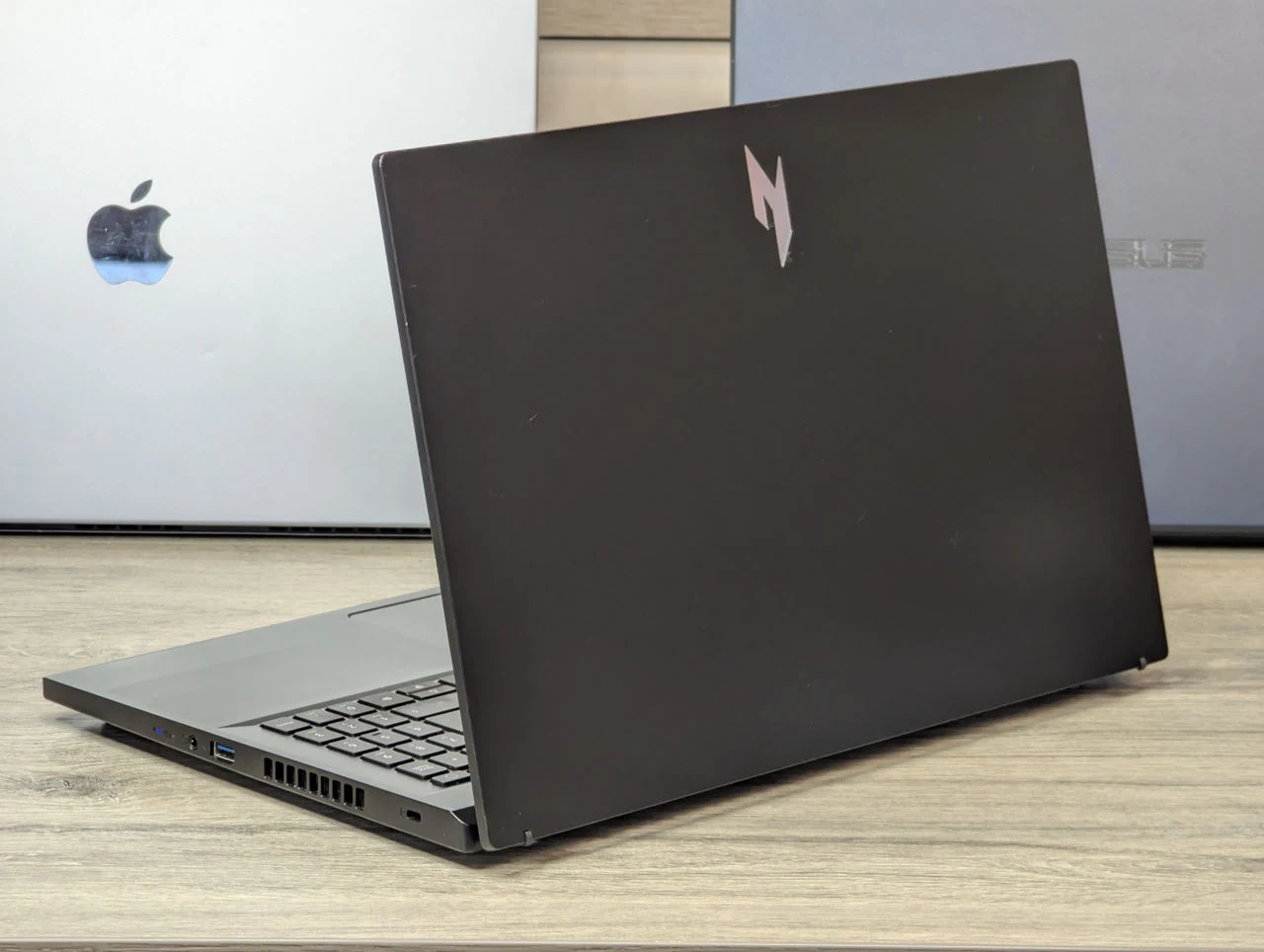 Acer Nitro V 15 | Ryzen 5 7535HS | RTX 2050 | 16GB | 512GB | 15.6″ FHD 144Hz — miniatură 8