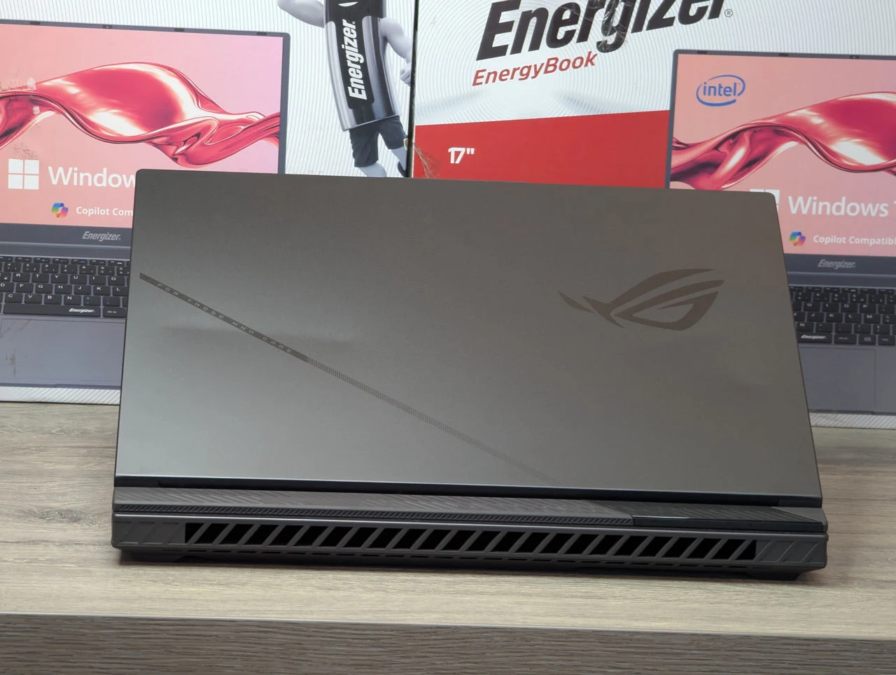 ASUS ROG Strix G16 | Ryzen 9 8940HX | 32GB | 2TB | RTX 5070 | 16.0″ 165Hz — miniatură 11