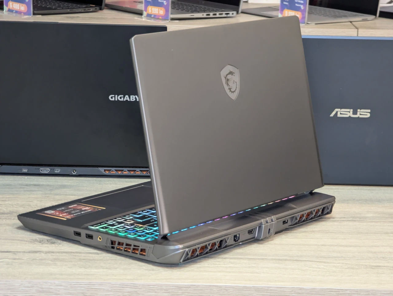 Ca nou! MSI Vector 16 HX AI | Intel Ultra 7 255HX | RTX 5070 Ti | 16GB | 1TB | 16″ 2.5K 240Hz — miniatură 7
