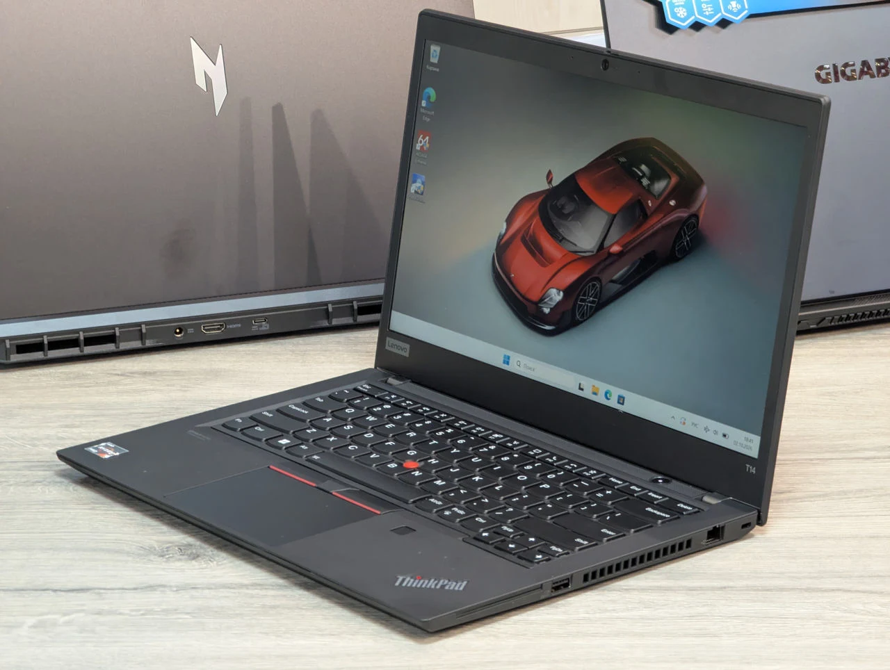 Lenovo ThinkPad T14 Gen 1 | AMD Ryzen 7 PRO 4750U | 16GB | 256GB | 14.0″ FHD IPS — miniatură 3