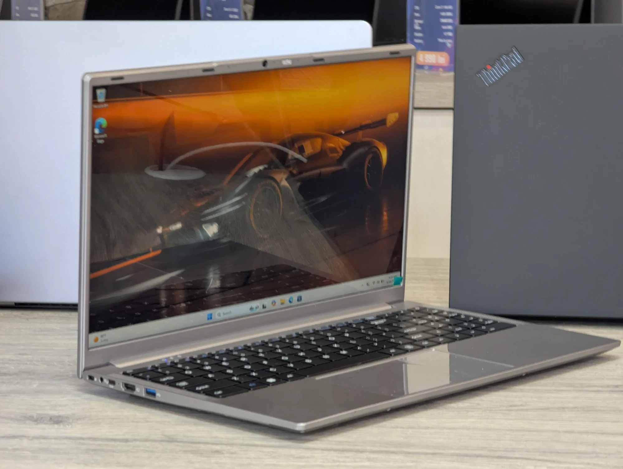 Nou! Ruzava 15.6″ | Intel Celeron N5095 | 8GB | 256GB SSD | Intel UHD Graphics | Windows 11 Pro — miniatură 5
