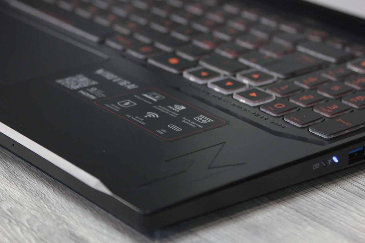 Nou! Acer Nitro V 16 | Ryzen 7 260 | 16GB | 1TB | RTX 5060 | 16.0″ 180Hz — miniatură 9