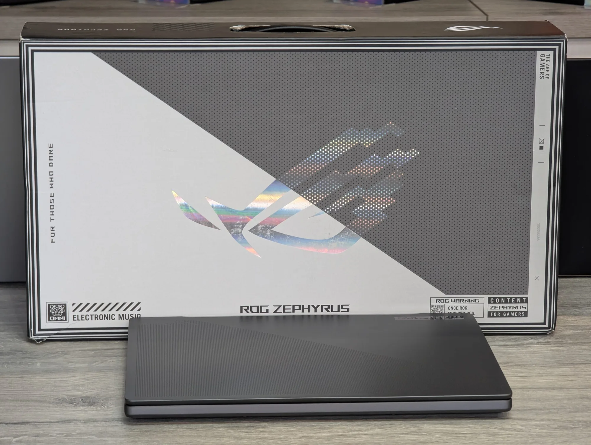 ASUS ROG Zephyrus G14 | Ryzen 7 6800HS | 16GB | 512GB SSD | Radeon RX 6700S 8GB | 14.0″ 144Hz — miniatură 14