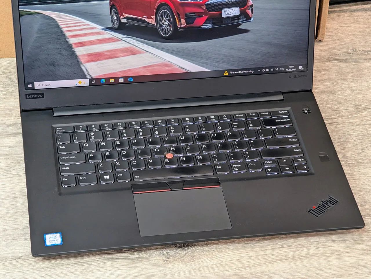 Lenovo ThinkPad X1 Extreme Gen 1 | i7-8750H | 16GB | 256GB | GTX 1050 Ti 4GB | 15.6″ FHD — miniatură 5