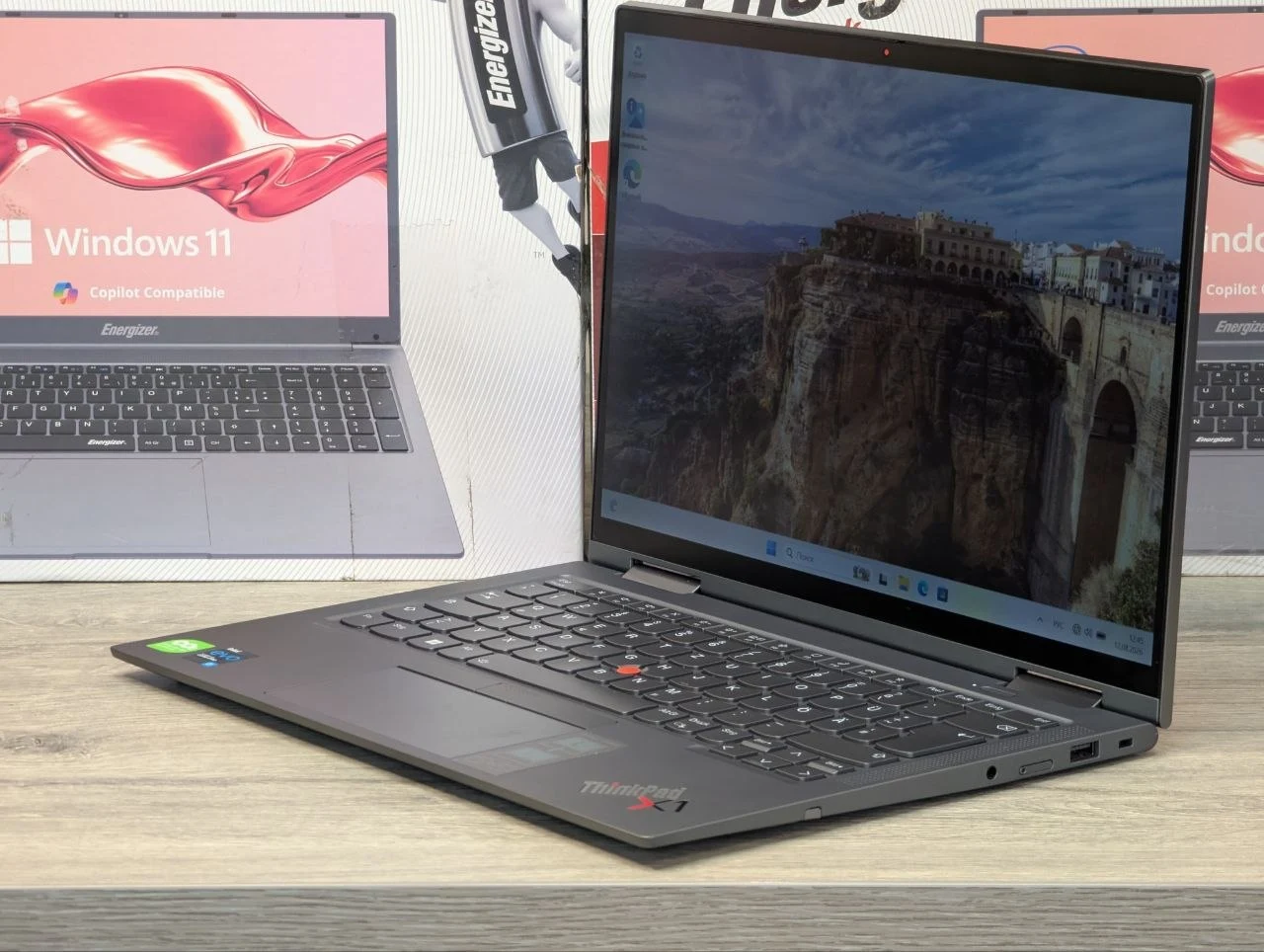 Lenovo ThinkPad X1 Yoga Gen 6 | Intel Core i7-1185G7 vPro | 32GB RAM | 512GB | 14.0″ — miniatură 5