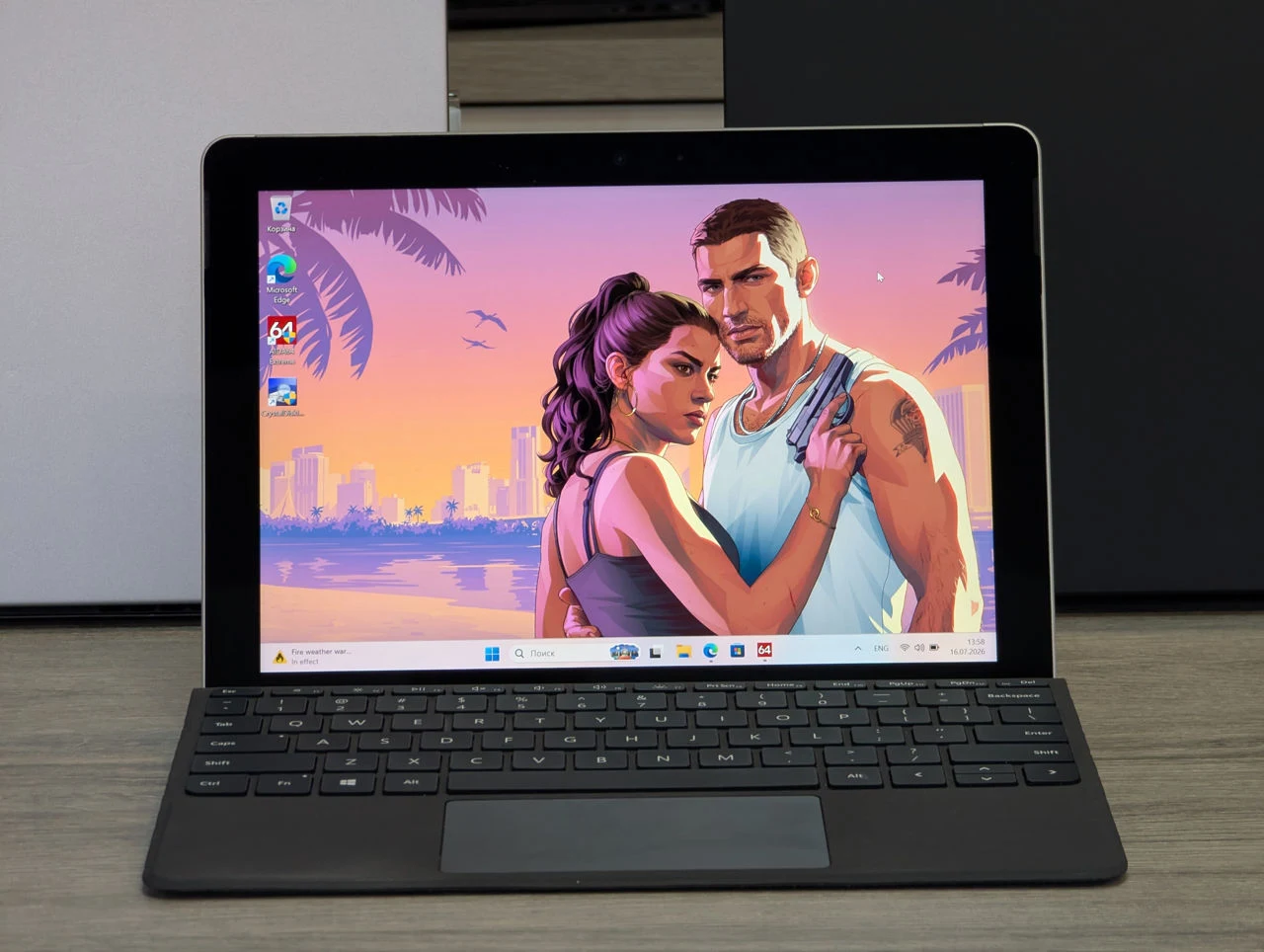 Ca nou! Microsoft Surface Go | Pentium 4415Y | 8GB | 128GB | Intel HD 615 | 10.5″ — vedere 2