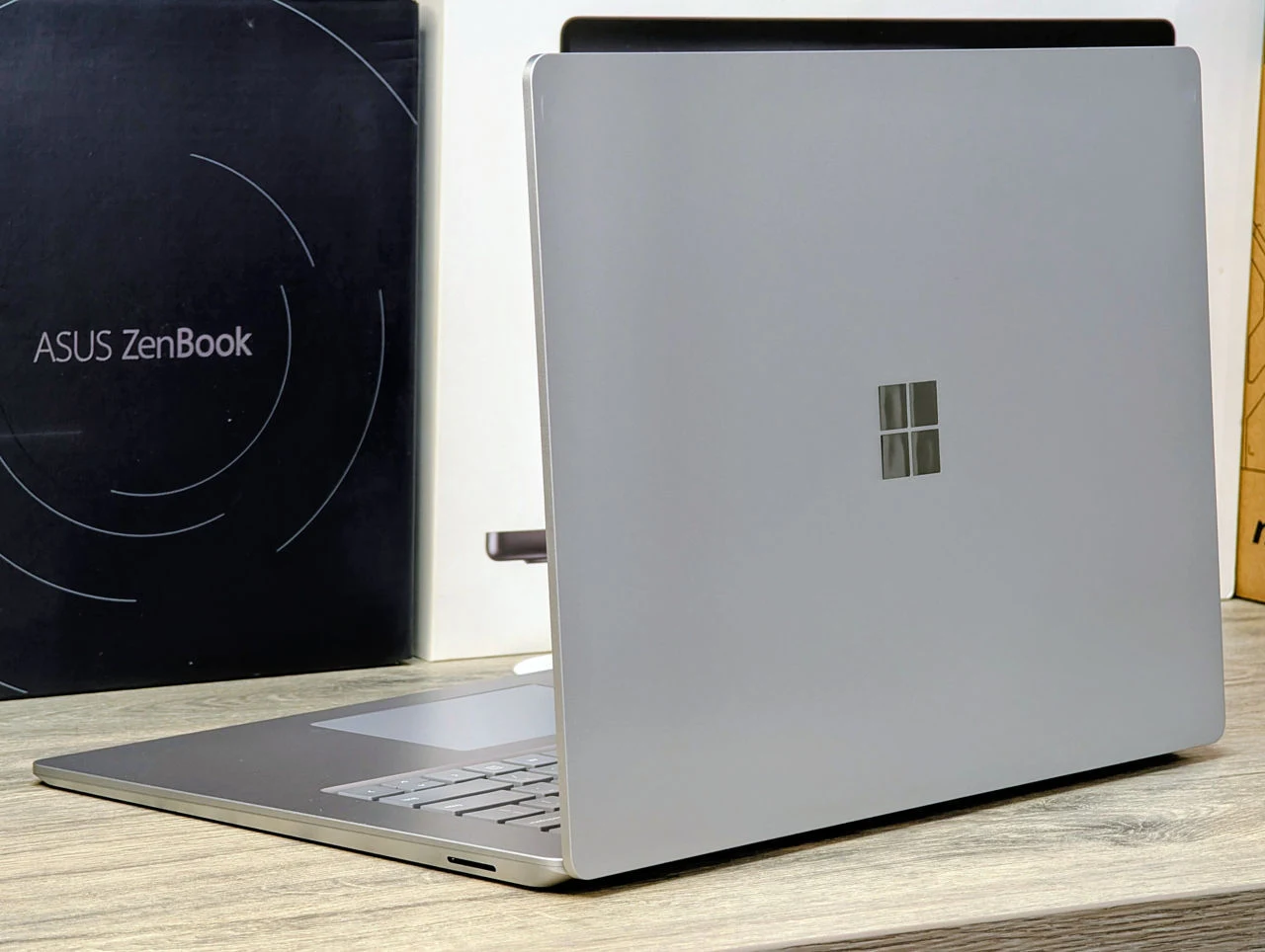 Microsoft Surface Laptop 3 | i7-1065G7 | 16GB Ram | 256GB | 15″ Touch — miniatură 11