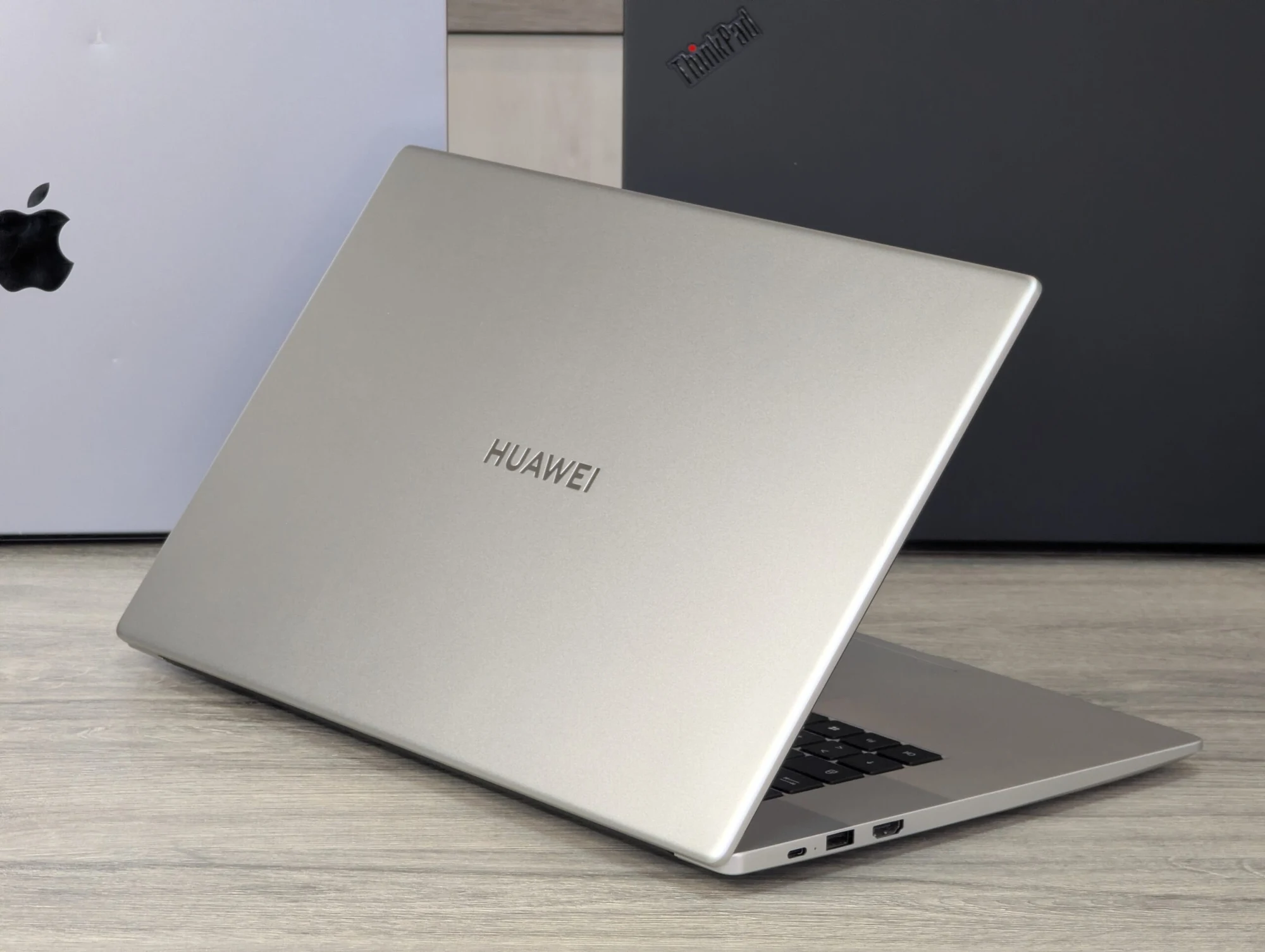 Honor MagicBook D 15 | AMD Ryzen 5 3500U | 8GB | 256GB | Radeon Vega 8 | 15.6″ Full HD IPS — miniatură 8