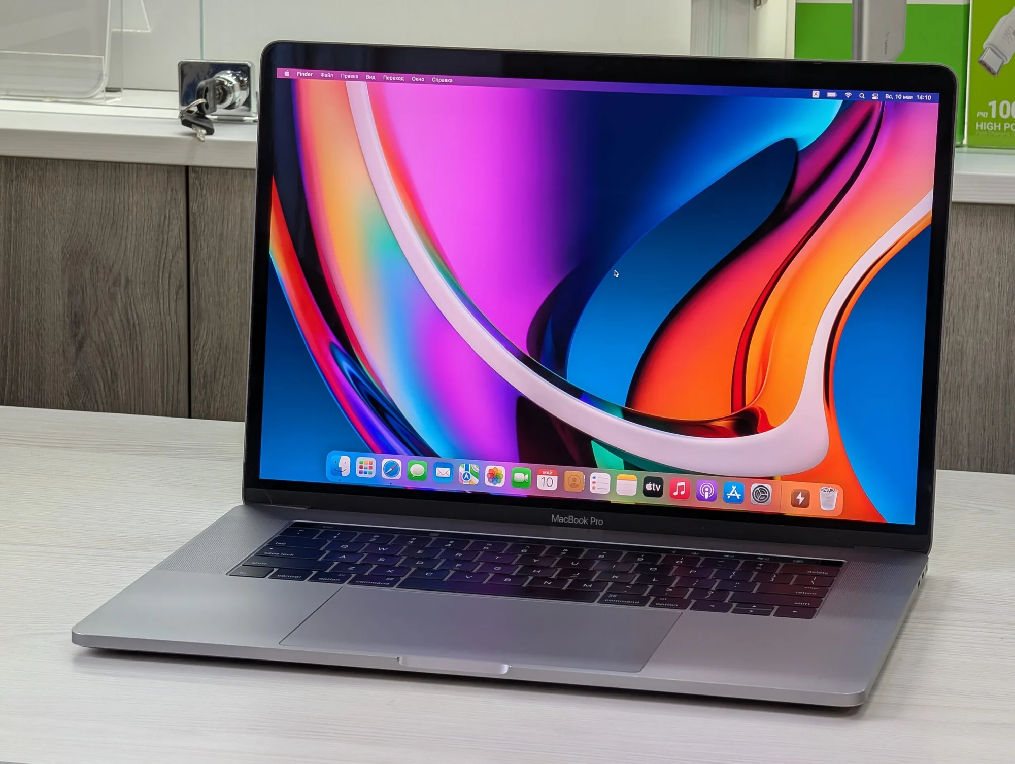 MacBook Pro 15 2016 | Core i7 | 16GB | 512GB | Radeon Pro 455 | Retina Display — miniatură 5