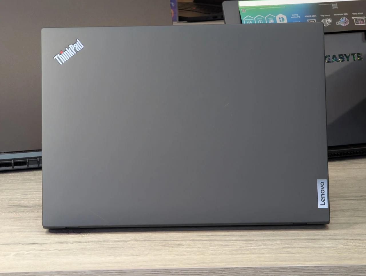 Lenovo ThinkPad T16 Gen 1 | Ryzen 7 PRO 6850U | 16GB Ram | 256GB | 16″ — miniatură 7
