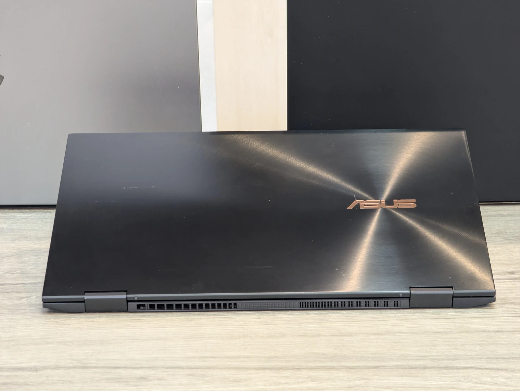 ASUS ZenBook Flip 13 | Intel Core i7-1165G7 | 16GB | 512GB Intel | Iris Xe | 13.3″ 4K UHD Touch — miniatură 10