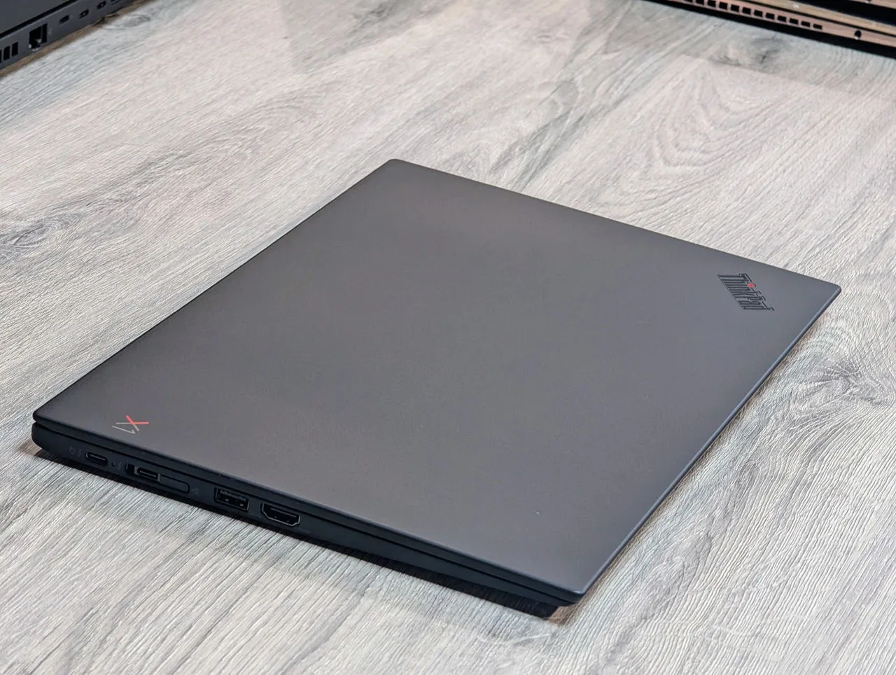 Lenovo ThinkPad X1 Carbon Gen 6 | i7 8550U | 16GB | 256GB | 14″ IPS — miniatură 15