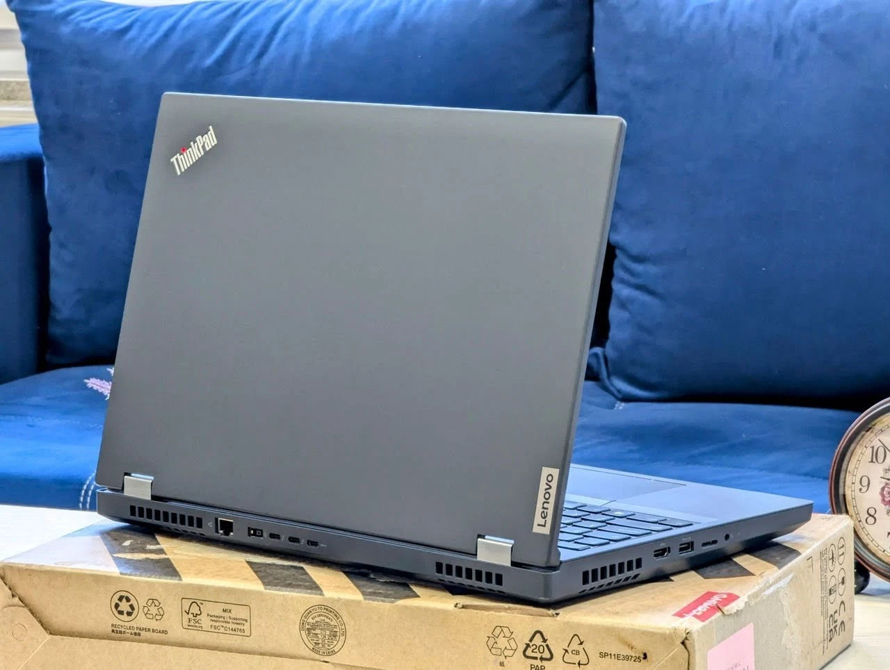Lenovo ThinkPad P15 | i7 10750H | 32GB | 512GB | Quadro T1000 | 15.6″ FHD — miniatură 12