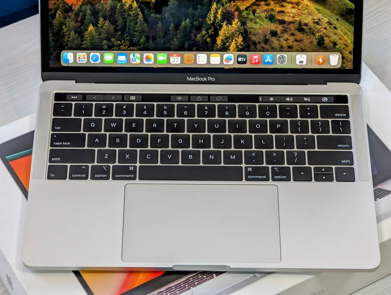 MacBook Pro 13 2020 | Intel Core i7 1068NG7U | 16GB | 512GB | 13.3″ Retina — miniatură 6