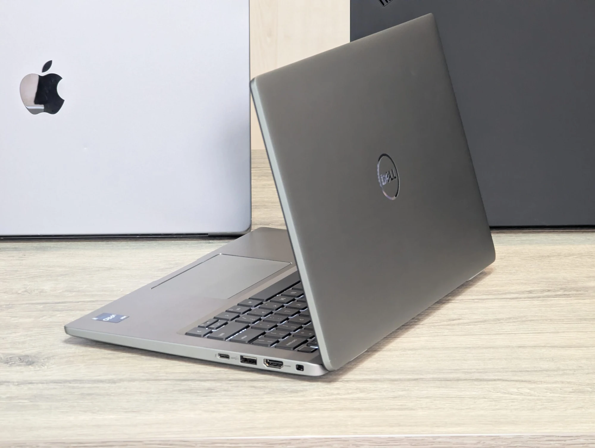 Dell Latitude 7430 | i7 1265U | 16GB RAM | 512GB| Intel Iris Xe | 14.0″ FHD Touch — miniatură 8