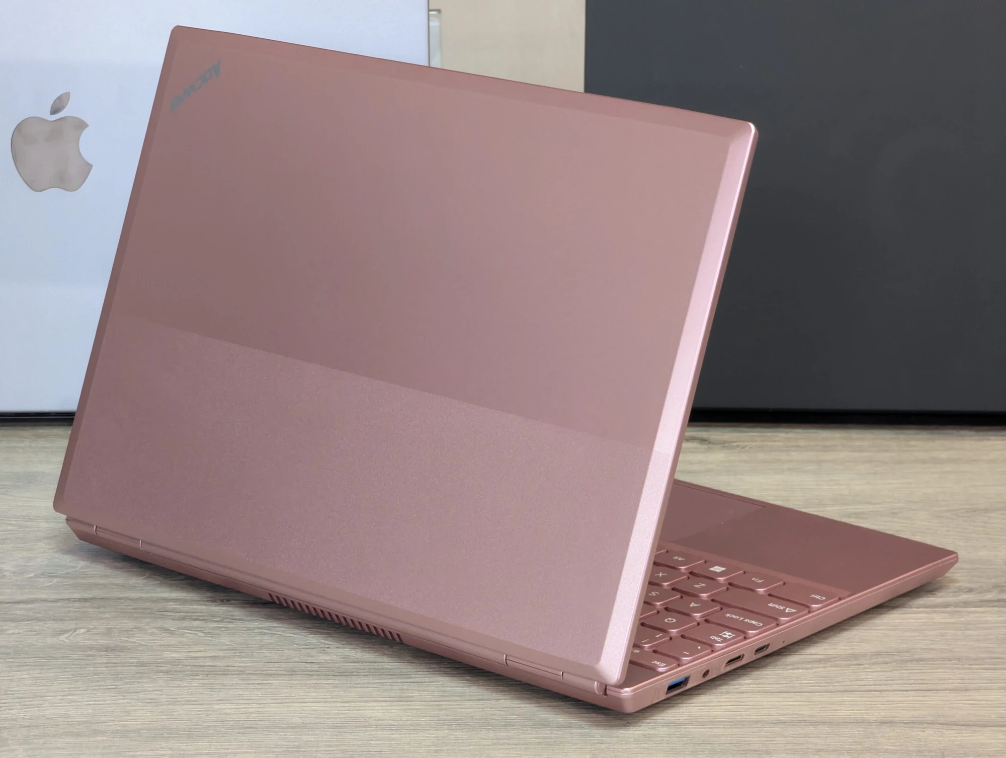 Nou! Aocwei A7 Rose Gold | Intel Celeron N5095 | 8GB | 256GB SSD | Intel UHD | 14.1″ Full HD — miniatură 7