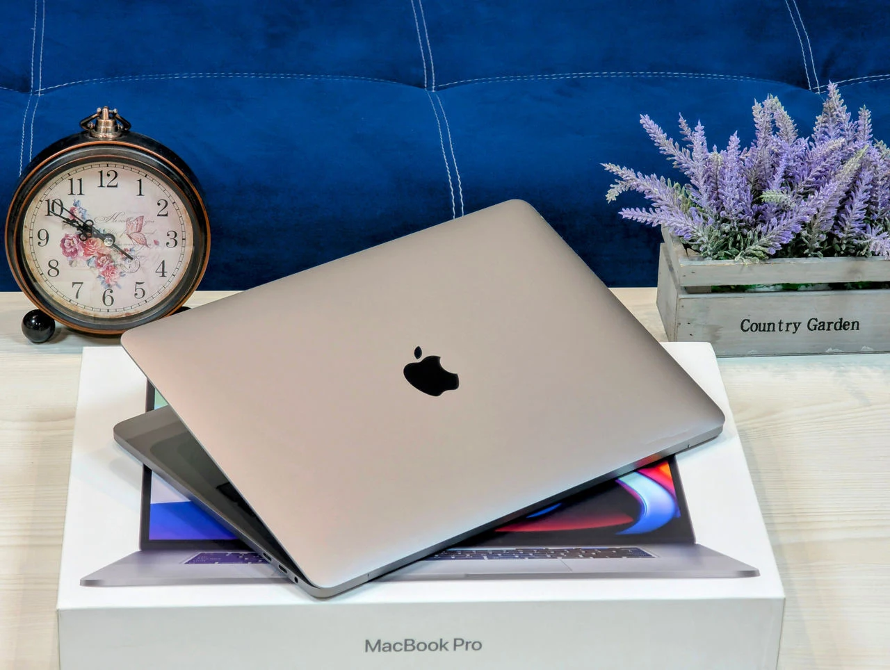 Apple MacBook Pro 13 (2017) | i7 3.5GHz | 16GB Ram | 1TB | Retina — miniatură 9