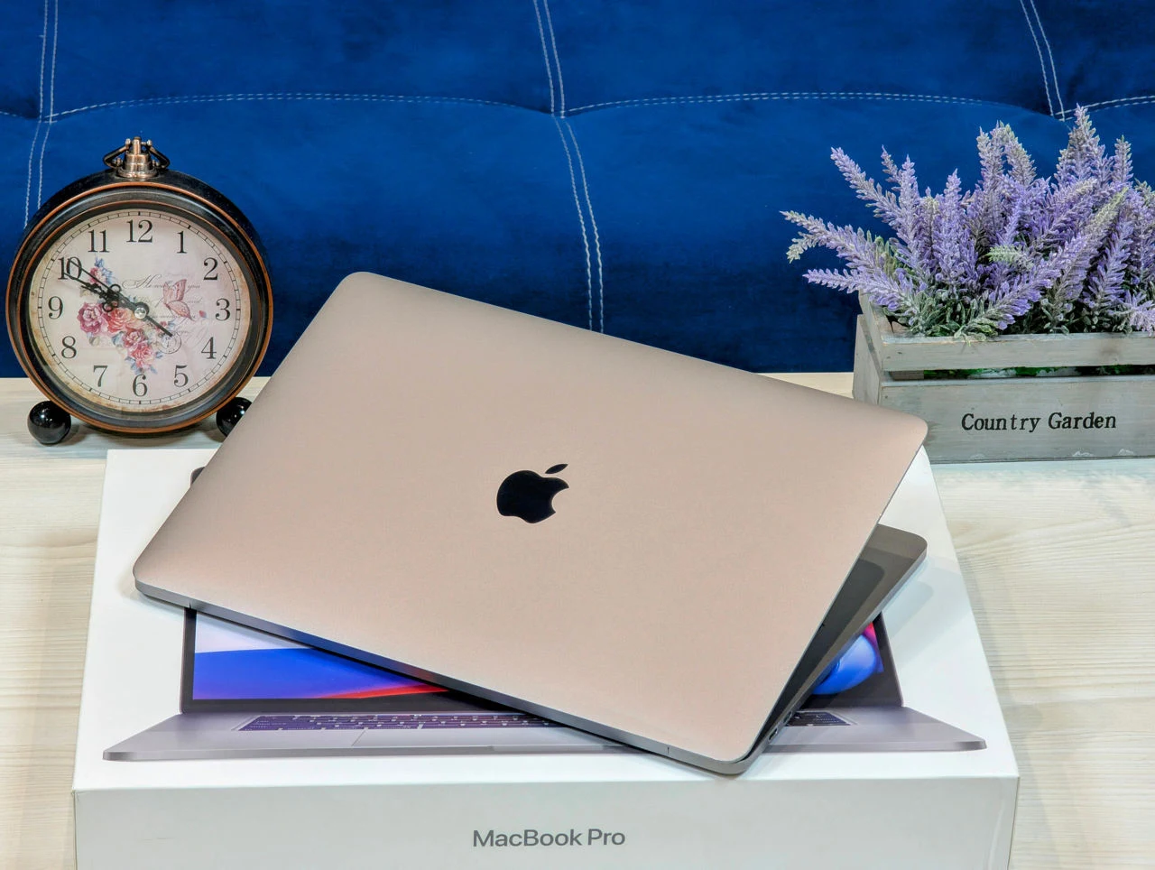 Apple MacBook Pro 13 (2017) | i7 3.5GHz | 16GB Ram | 1TB | Retina — miniatură 10