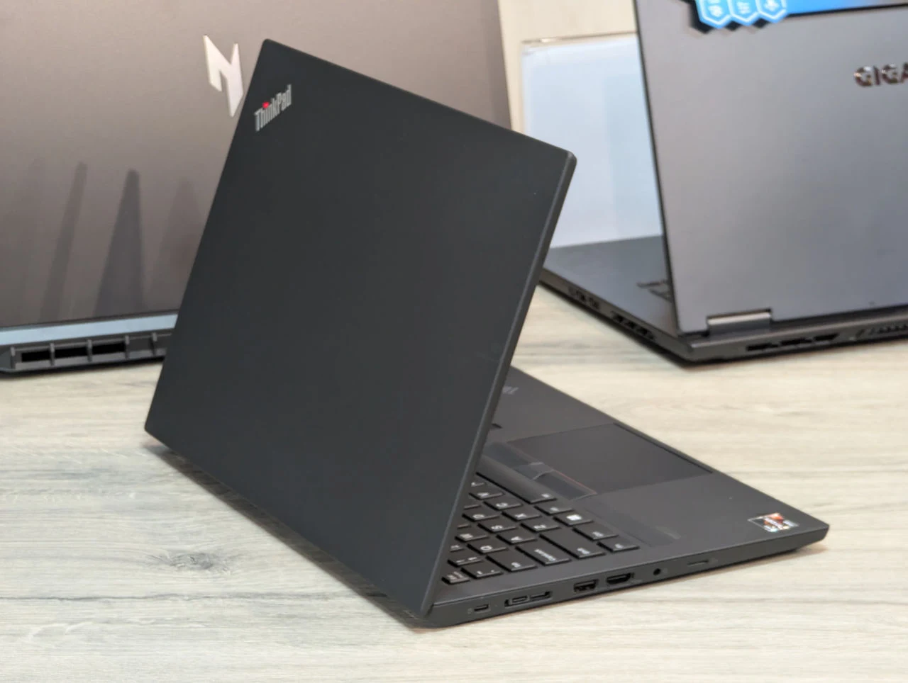 Lenovo ThinkPad T14 Gen 1 | AMD Ryzen 7 PRO 4750U | 16GB | 256GB | 14.0″ FHD IPS — miniatură 8