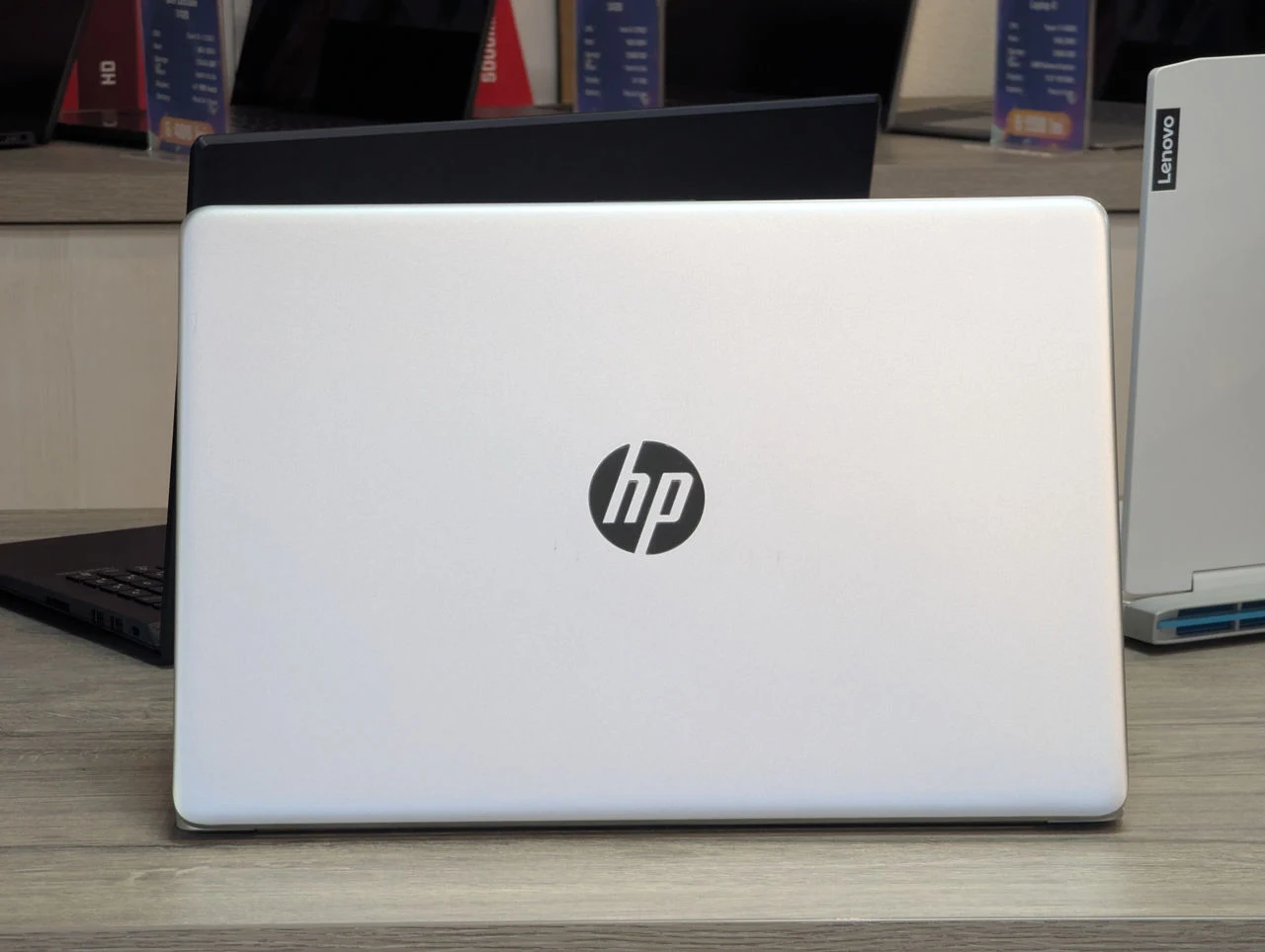 HP Laptop 15-dy1xxx | Intel Core i3-1005G1 | 16GB | 256GB SSD | 15.6″ HD — miniatură 6