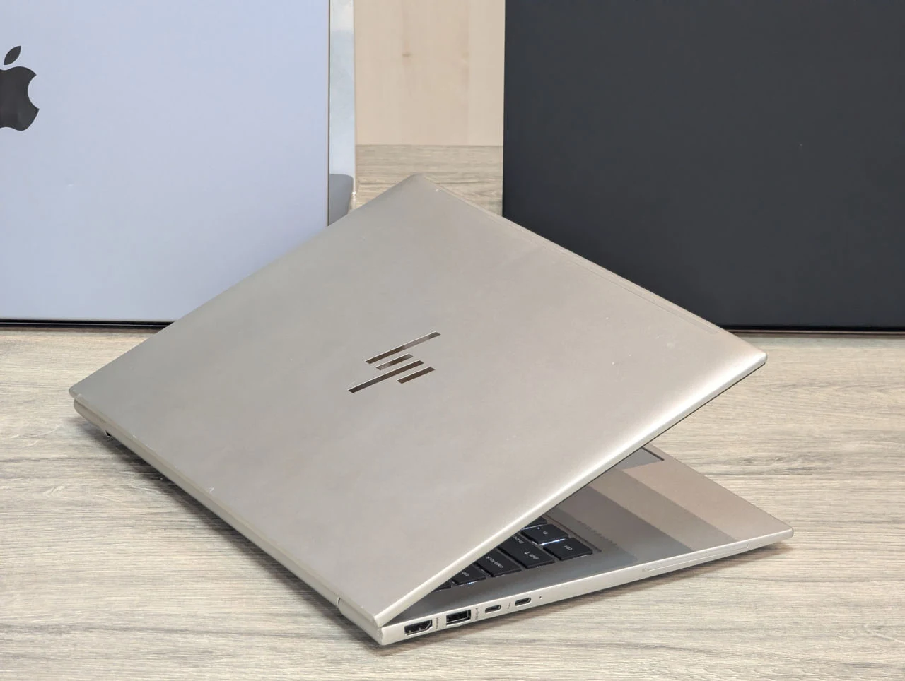 HP EliteBook 845 G10 | Ryzen 5 PRO 7545U | 16GB | 256GB | AMD Radeon 740M | 14.0″ WUXGA — miniatură 10