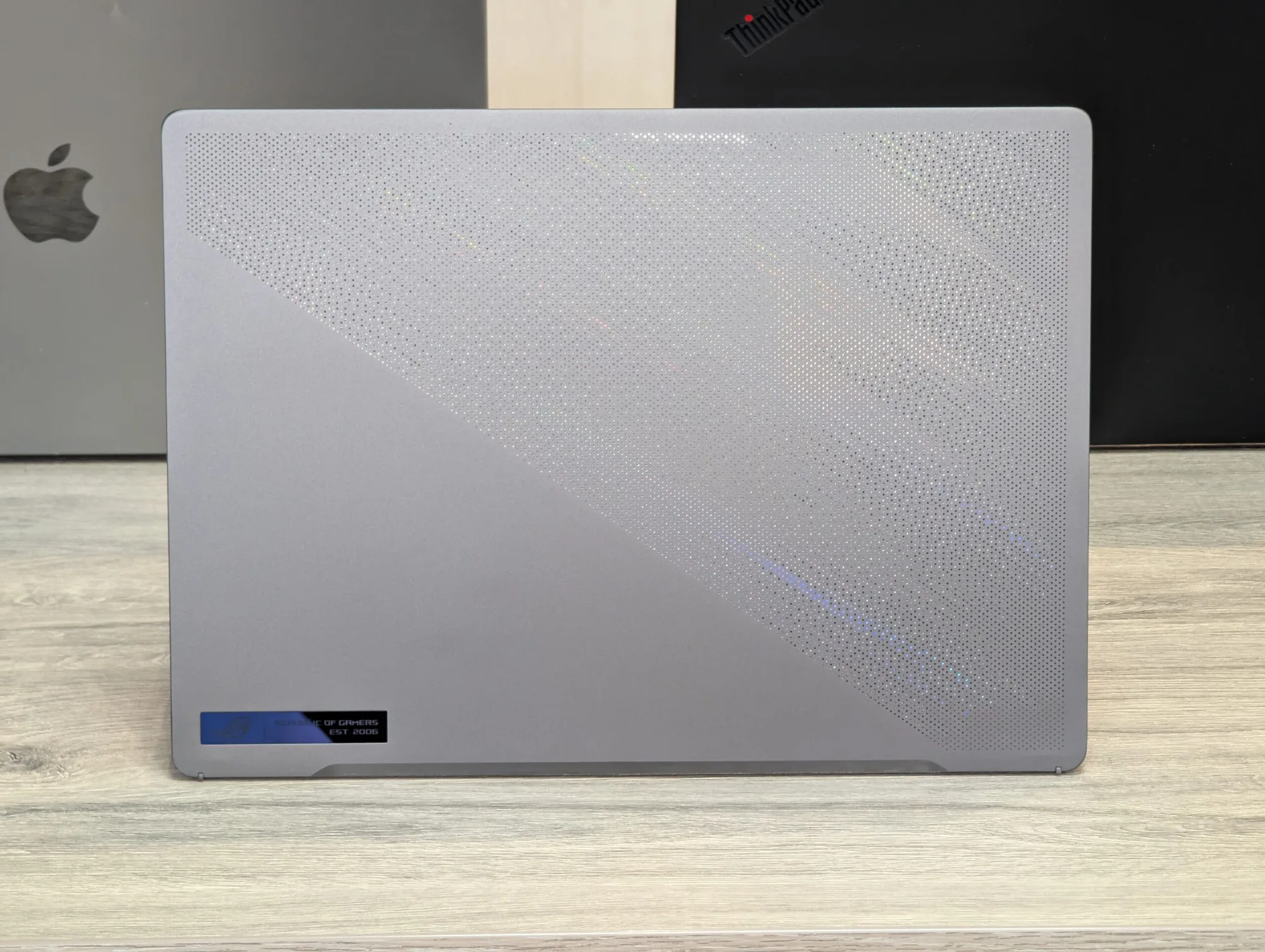 ASUS ROG Zephyrus G14 | Ryzen 7 6800HS | 16GB | 512GB SSD | Radeon RX 6700S 8GB | 14.0″ 144Hz — miniatură 9