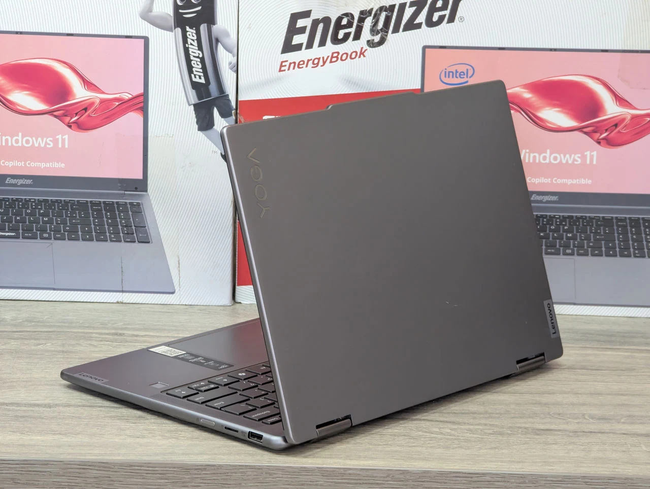 Lenovo Yoga 7 2-in-1 | AMD Ryzen 5 8640HS | 8GB | 512GB | Radeon 760M | 14.0″ Touch — miniatură 7