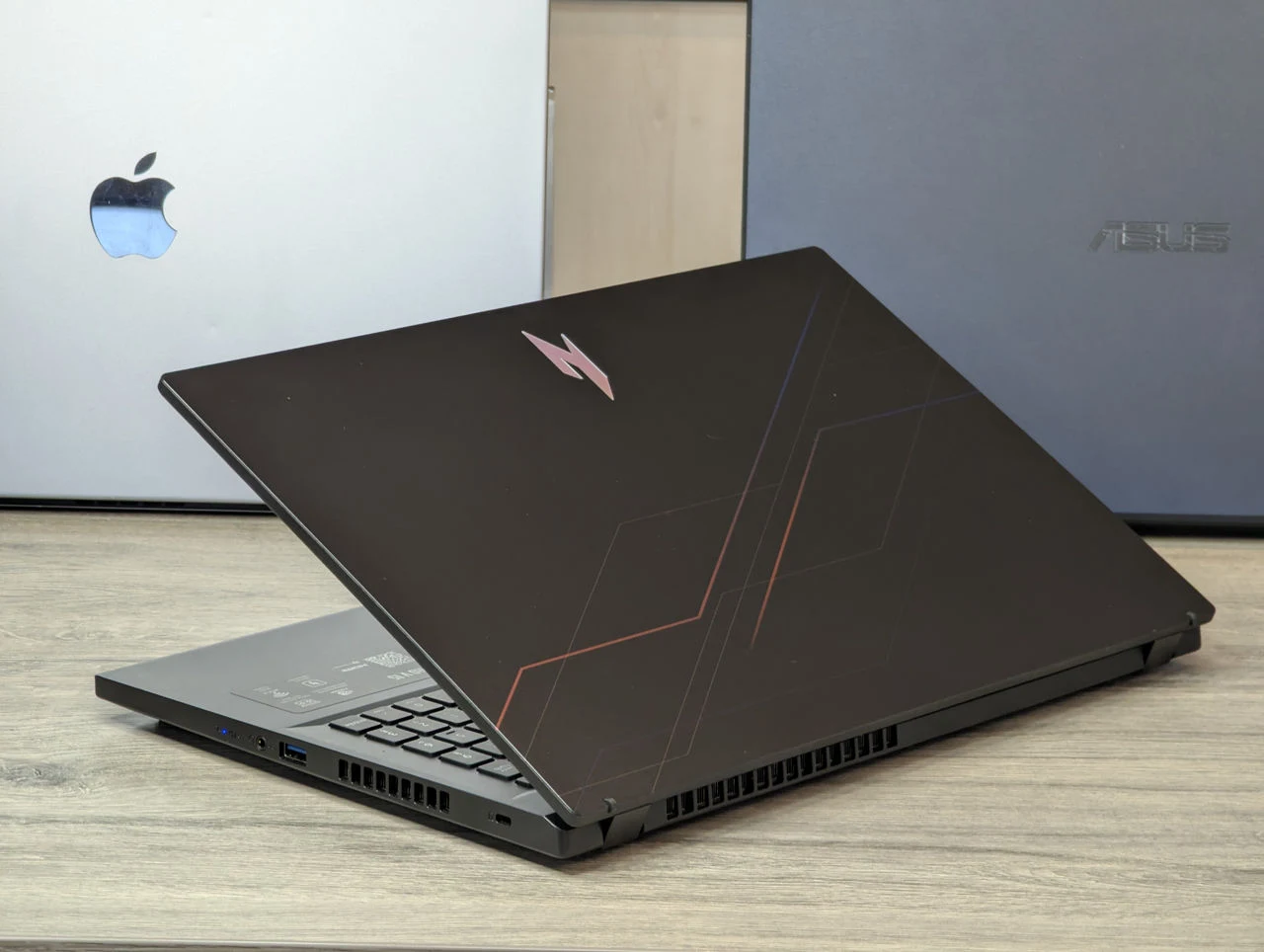 Acer Nitro V 15 | i7-13620H | RTX 5050 | 32GB | 1TB | 15.6″ FHD 165Hz — миниатюра 12