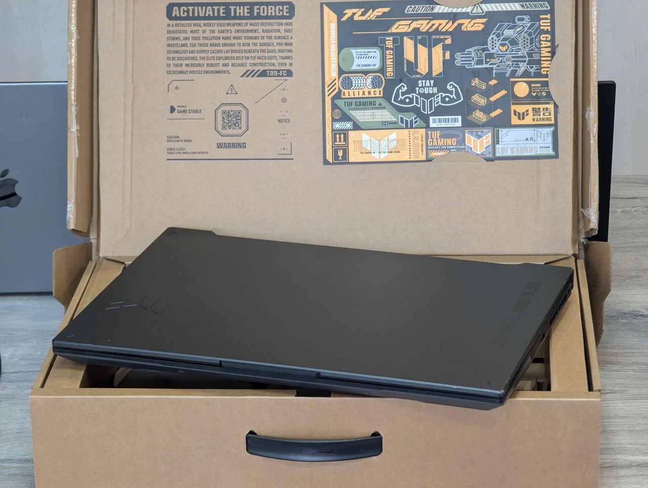 ASUS TUF Gaming A17 | Ryzen 5 6600HS | 16GB Ram | 512GB SSD SK hynix | RTX 4050 | 17.3″ — miniatură 12