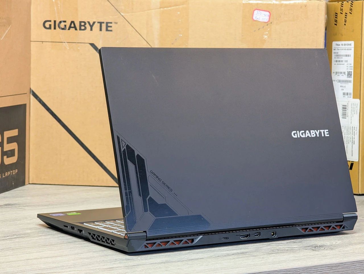Gigabyte G5 | i7 13620H | 16GB | 512GB | RTX 4050 | 15.6″ 144Hz — miniatură 13