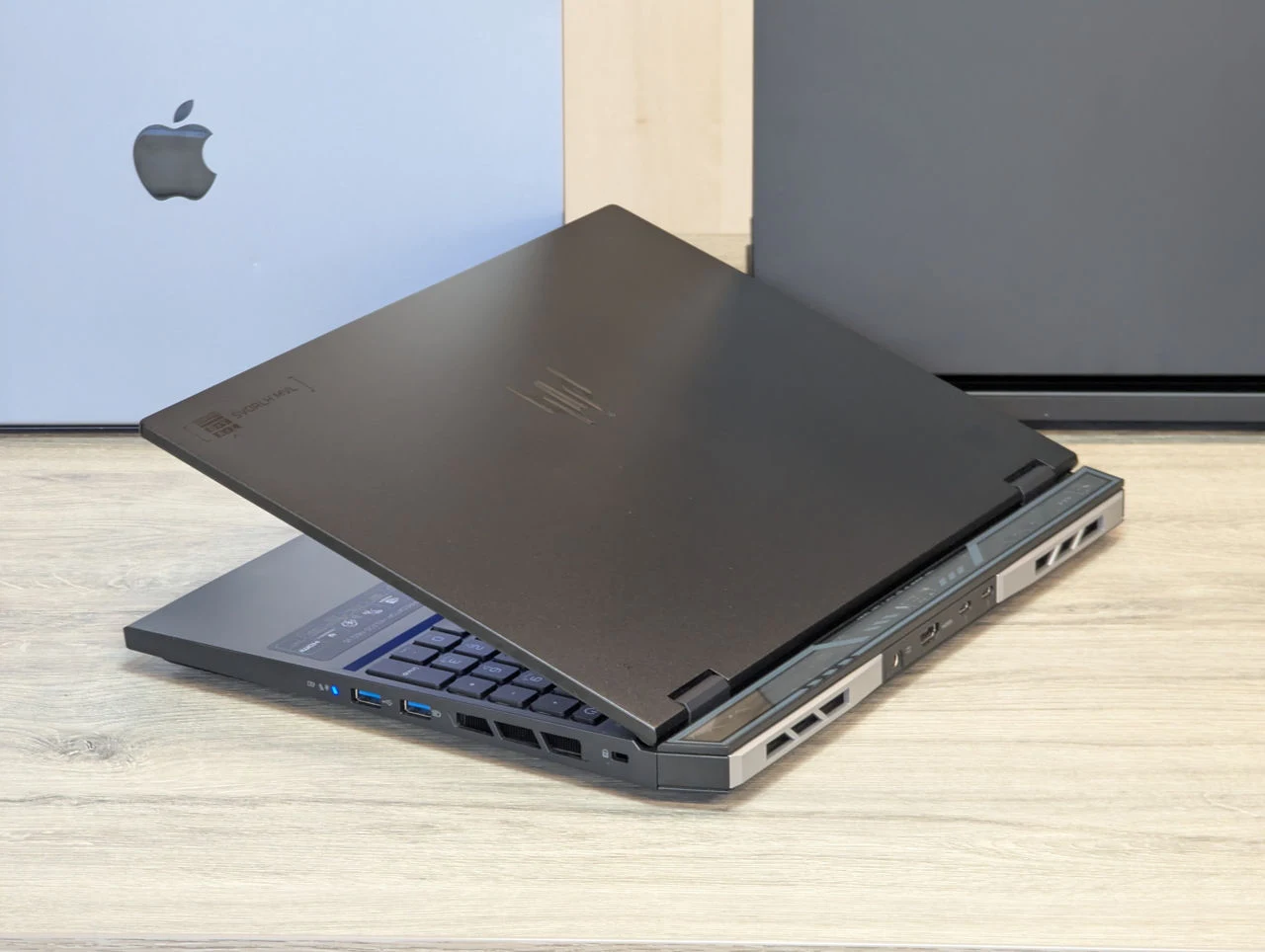 Acer Predator Helios Neo 16 | i9-14900HX | 16GB DDR5 | 1TB SSD | RTX 4070 8GB | 240Hz — miniatură 11