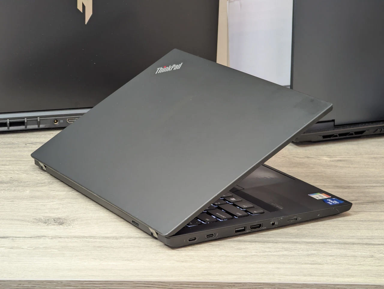 Lenovo ThinkPad T14 Gen 2 | Touchscreen | Intel Core i7-1185G7 | 16GB RAM | 256GB | 4G Module | 14.0″ FHD IPS — miniatură 10