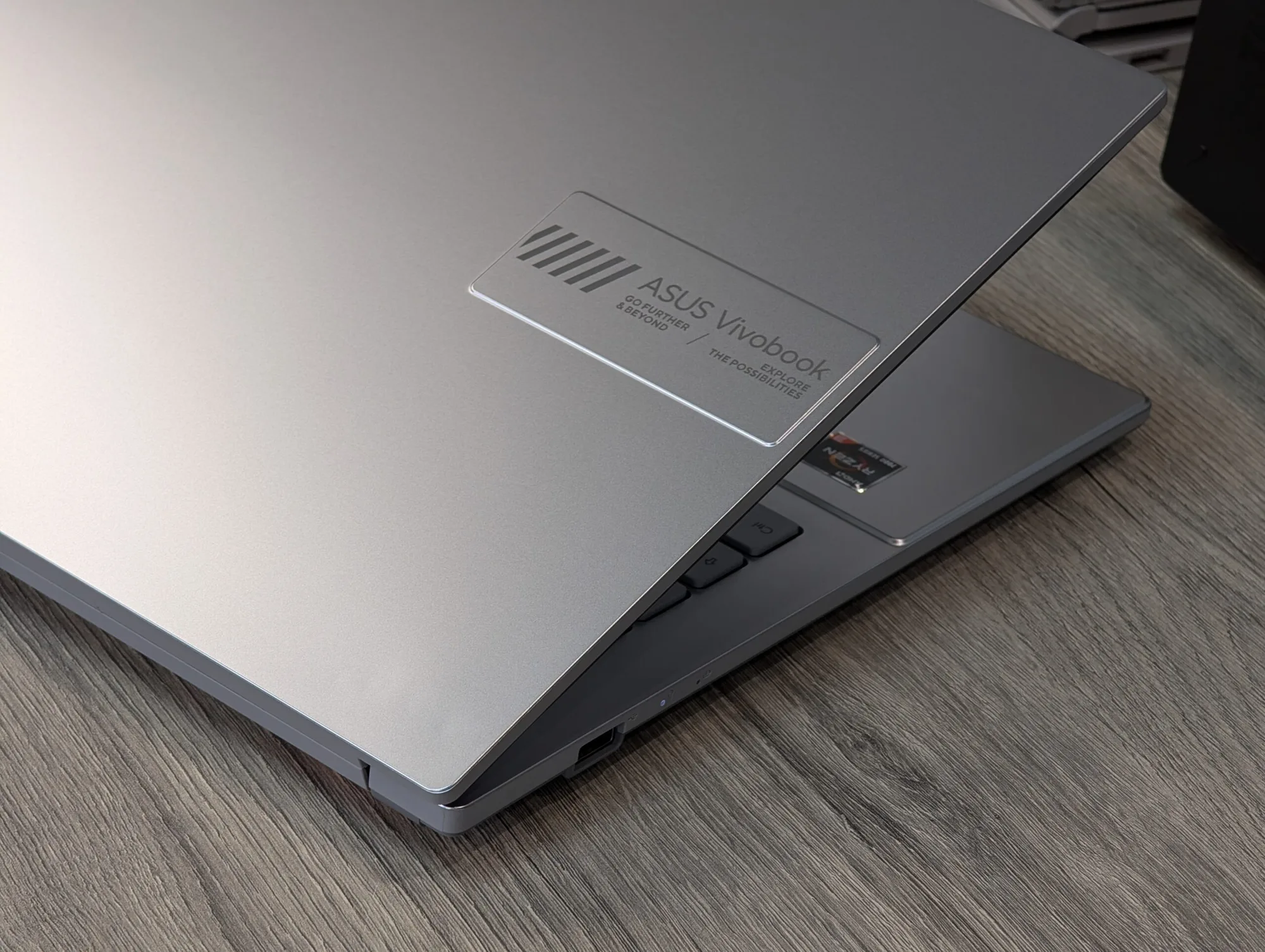ASUS Vivobook Go 15 | Ryzen 3 7320U | 8GB | 512GB | Radeon Graphics | 15.6″ FHD — miniatură 11