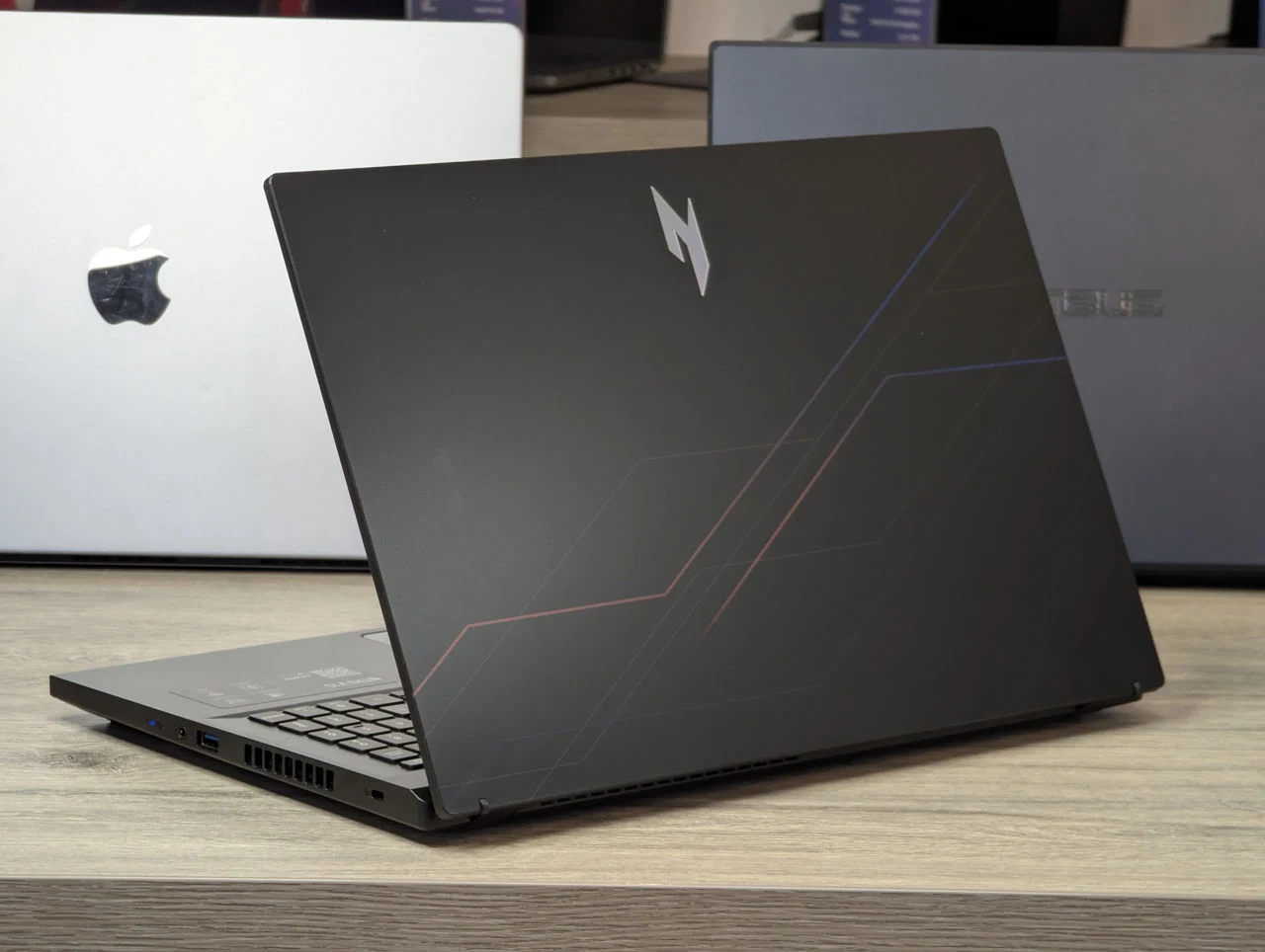 Acer Nitro V 15 | i7-13620H | RTX 5050 | 32GB | 1TB | 15.6″ FHD 165Hz — миниатюра 7